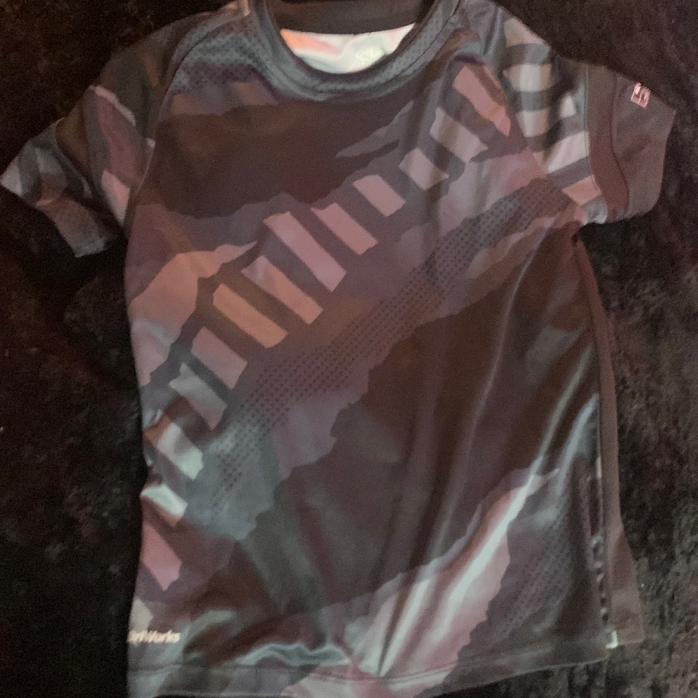 gym shirt